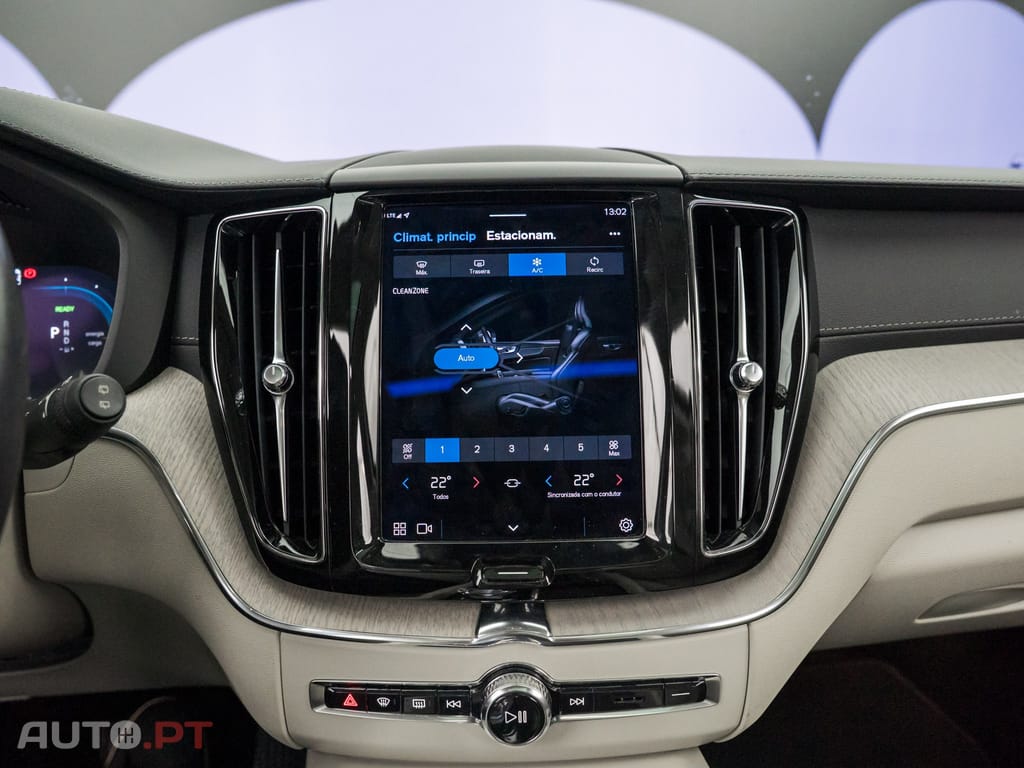 Volvo XC60 2.0 T6 PHEV Inscription AWD