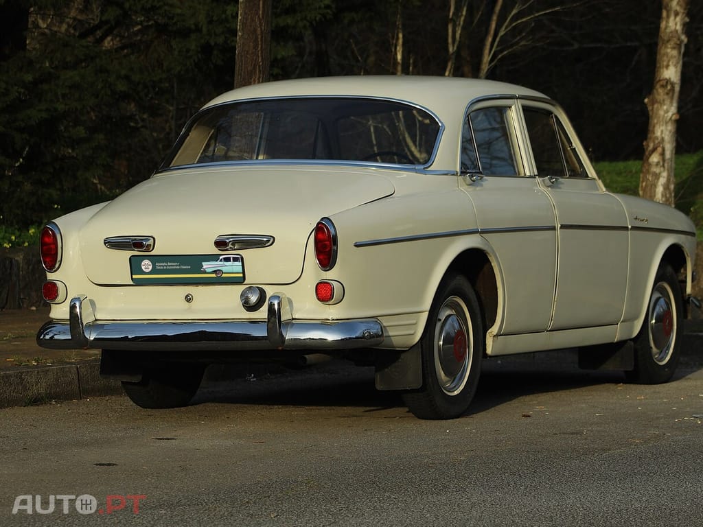 Volvo 122 S(Amazon)
