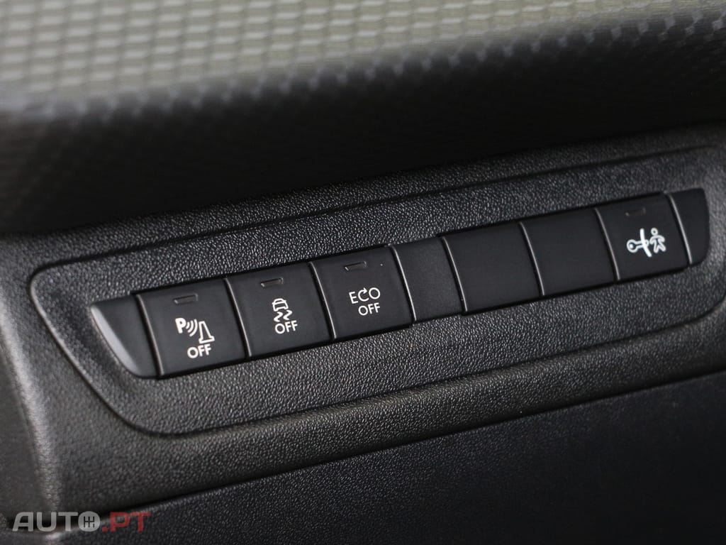 Peugeot 2008 1.6 e-HDi Active