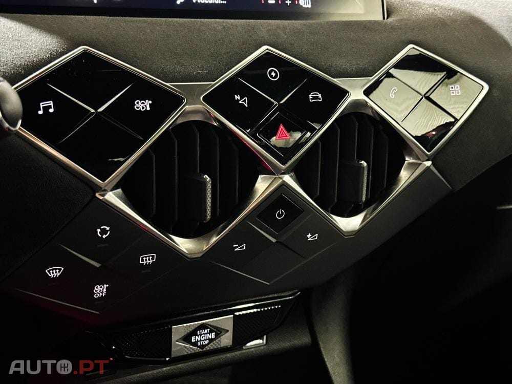 DS DS3 Crossback E-TENSE PERFORMANCE LINE +