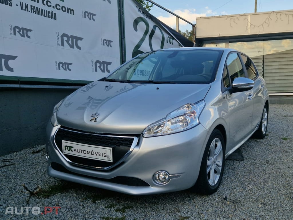 Peugeot 208 1.4 HDi SE Style