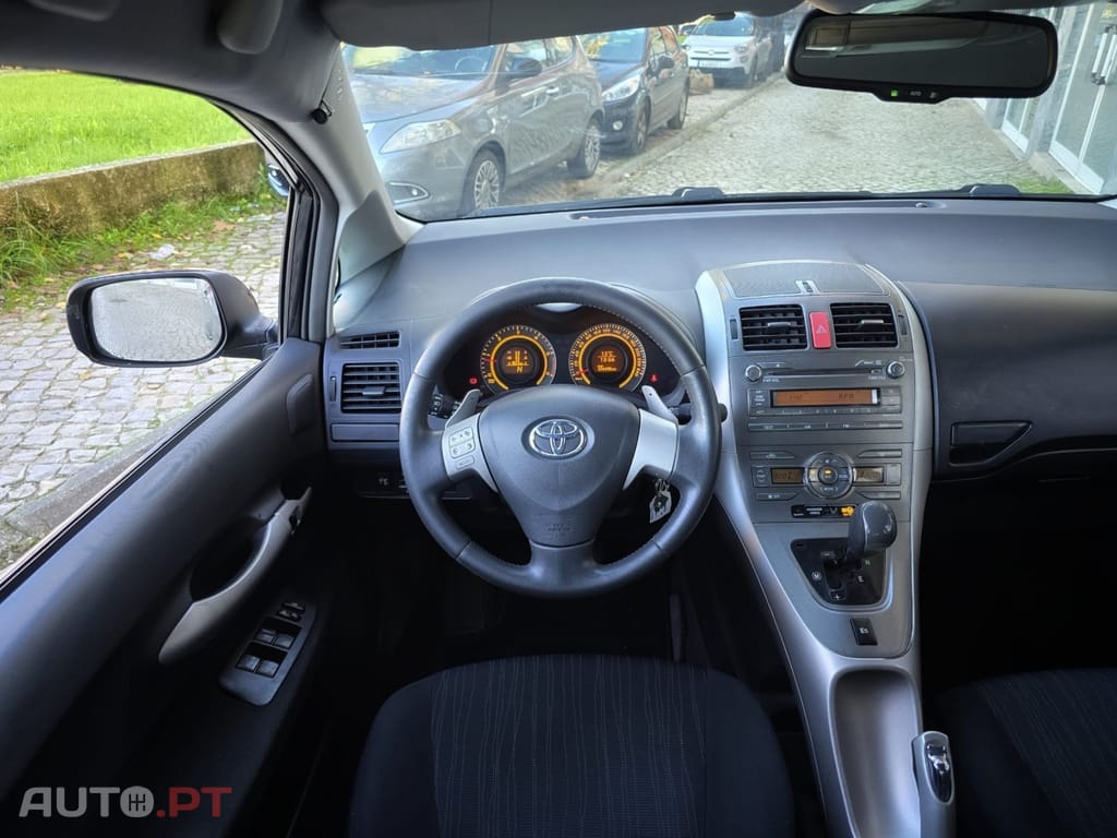 Toyota Auris 1.4 D-4D MMT Sol