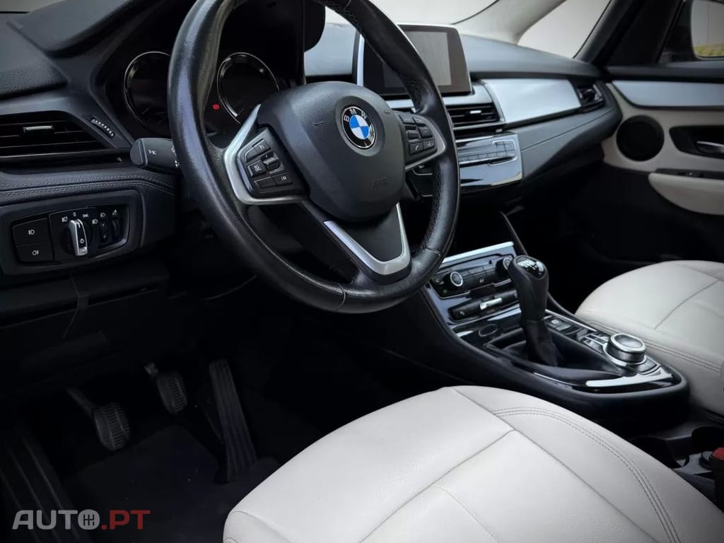 BMW 216 d 7L Line Luxury
