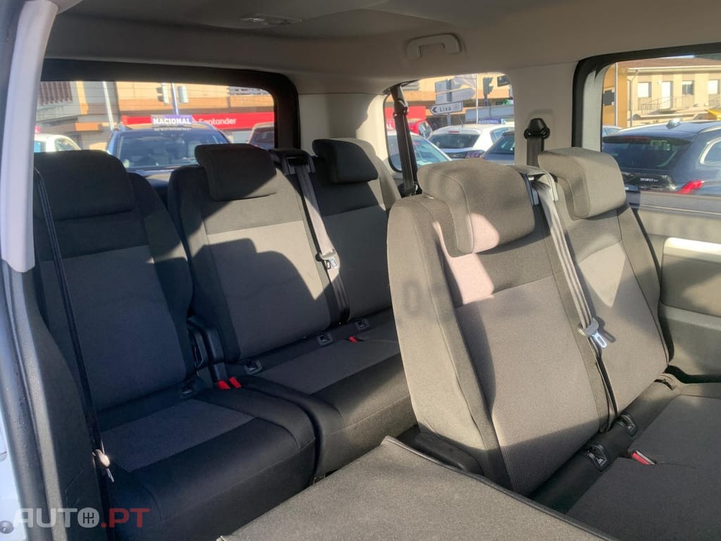 Toyota Proace 1.5 D-4D L1 Porta Traseira Basculante
