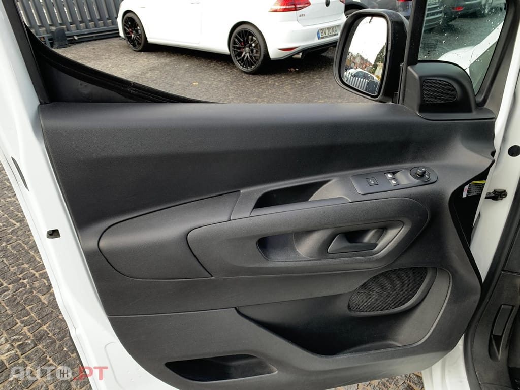 Peugeot Partner 1.5 BlueHDi Premium Standard