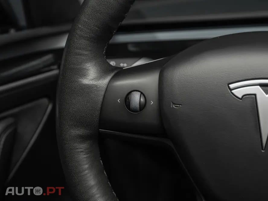 Tesla Model Y Long Range Dual Motor AWD