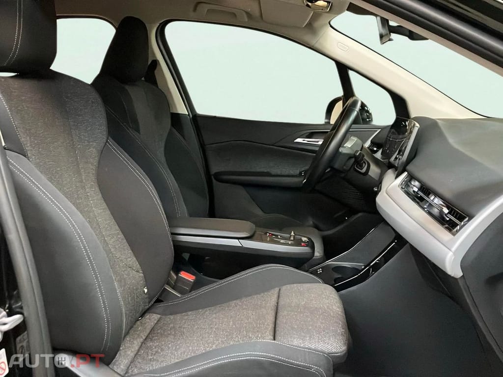 BMW 225 e xDrive Line Luxury