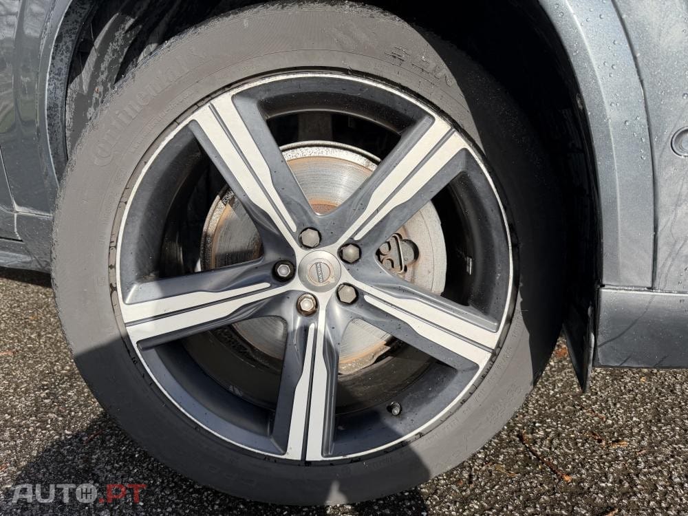 Volvo XC90 2.0 D4 R-Design