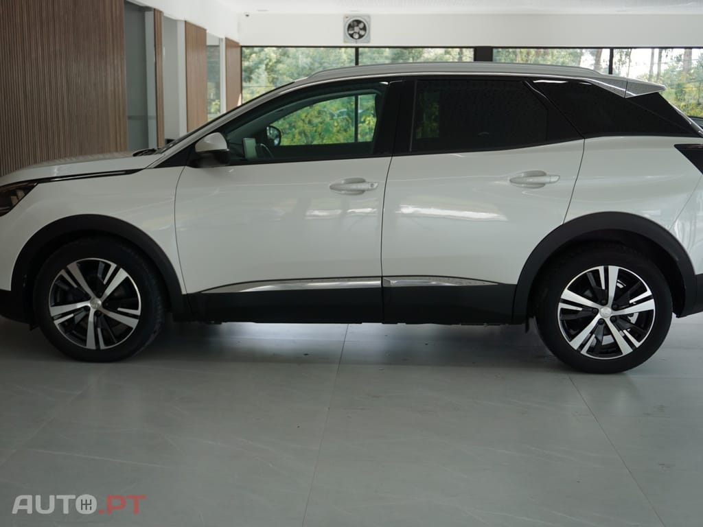 Peugeot 3008 1.2 PureTech Allure