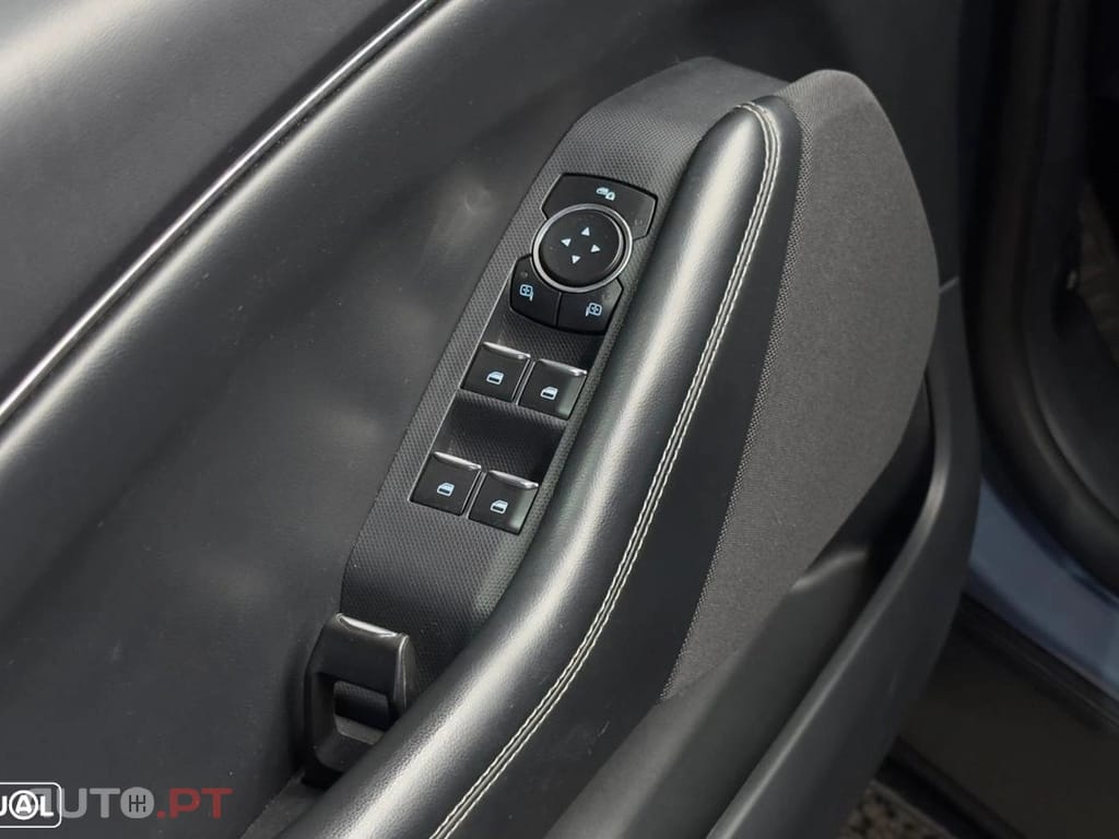 Ford Mustang Mach-E Standard