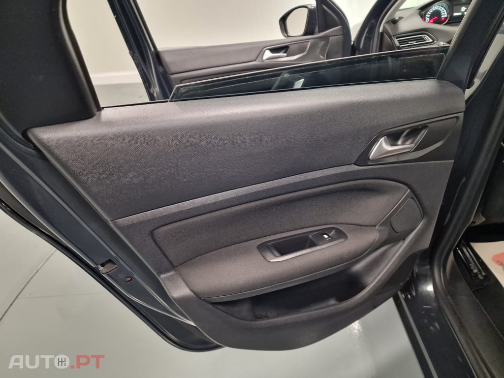 Peugeot 308 SW 1.6 BlueHDi Style