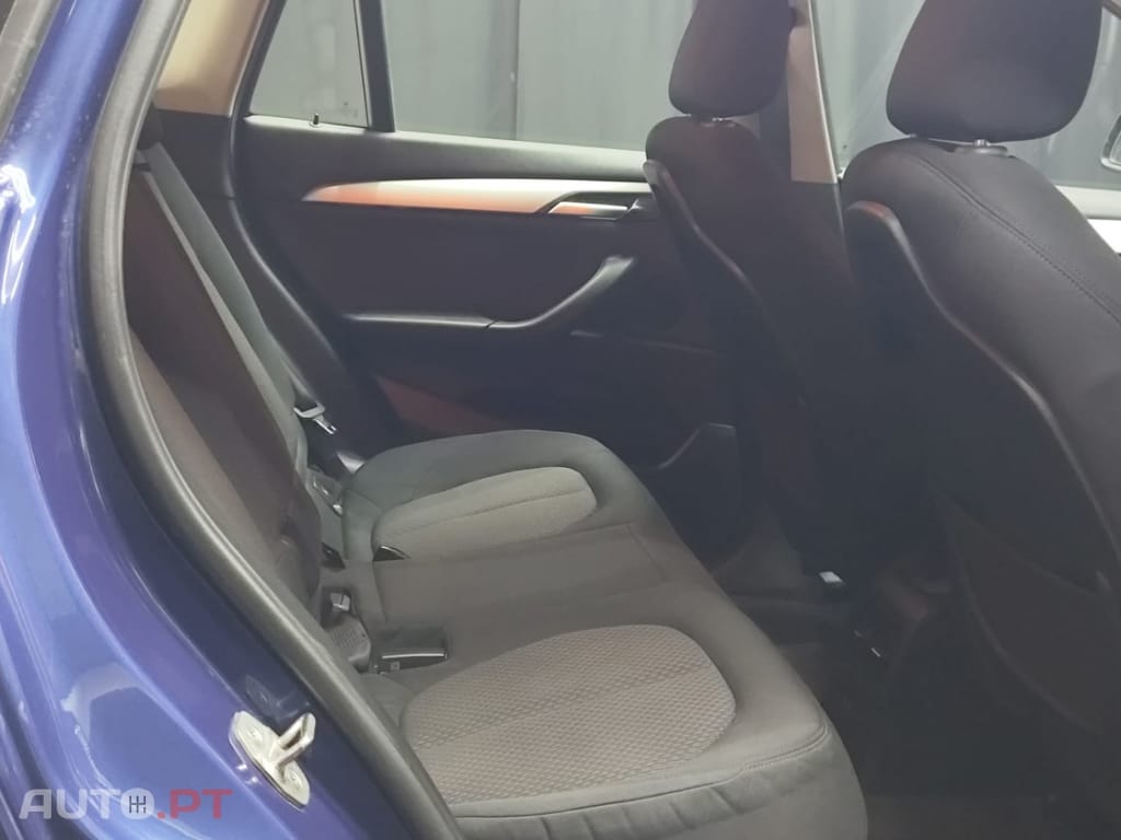 BMW X1 25 e xDrive Corporate Edition