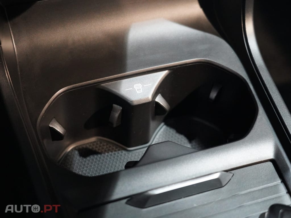 MG MG4 64 kWh Luxury