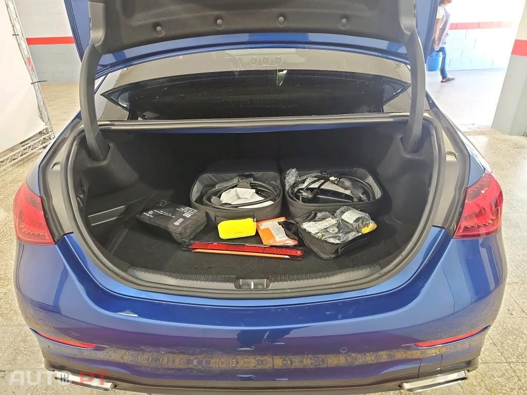 Mercedes-Benz C 300 e Avantgarde