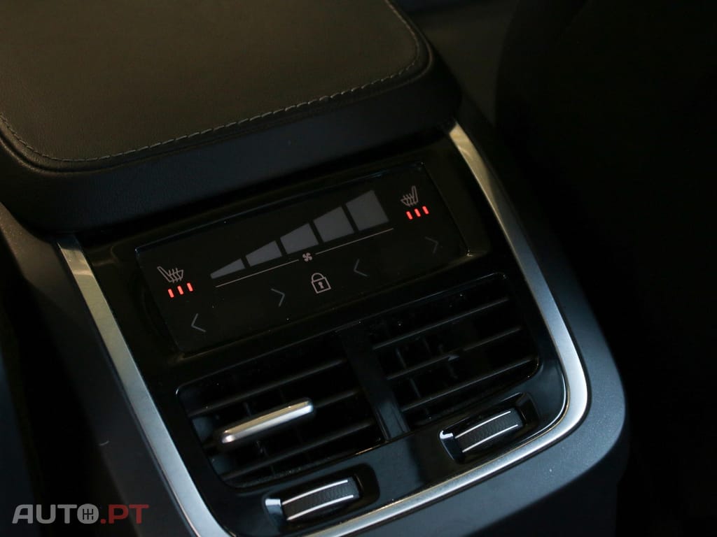 Volvo XC90 2.0 T8 PHEV Core AWD