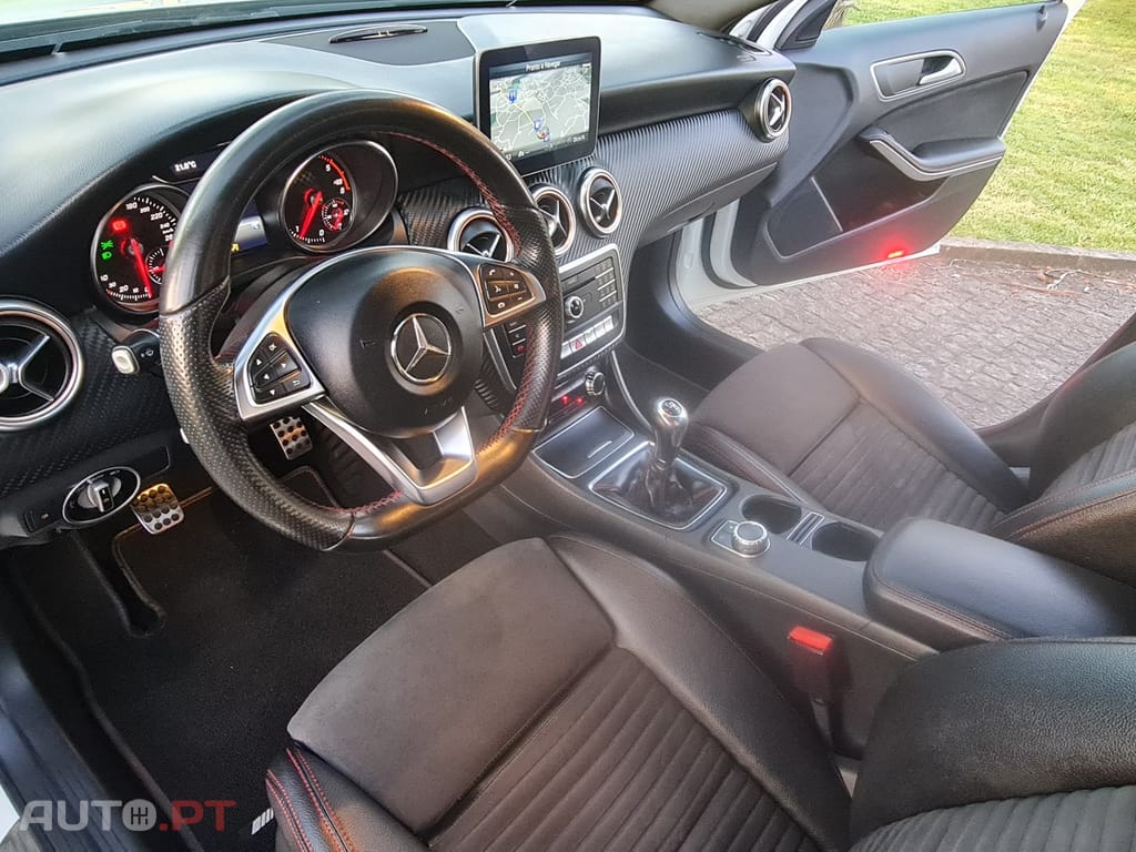 Mercedes-Benz A 180 d AMG Line