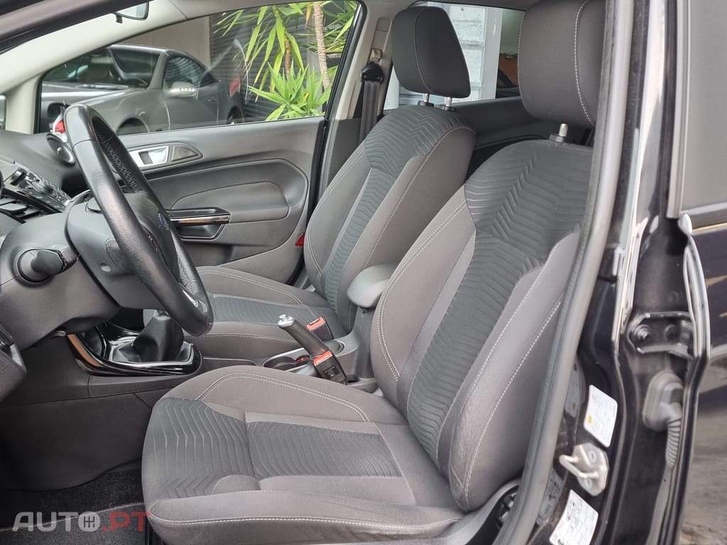 Ford Fiesta 1.0 T EcoBoost Titanium