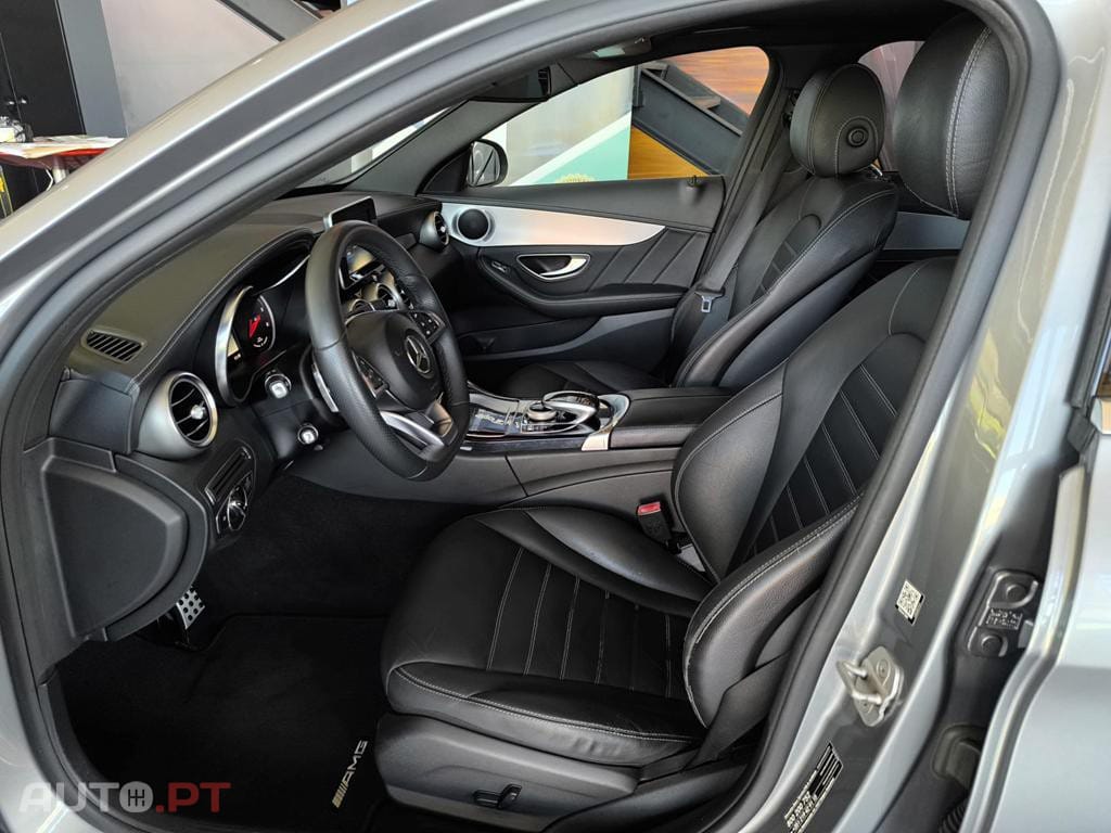 Mercedes-Benz C 300 BlueTEC Hybrid AMG Line