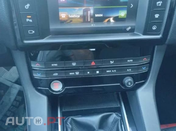 Jaguar F-Pace 2.0 i4D Prestige