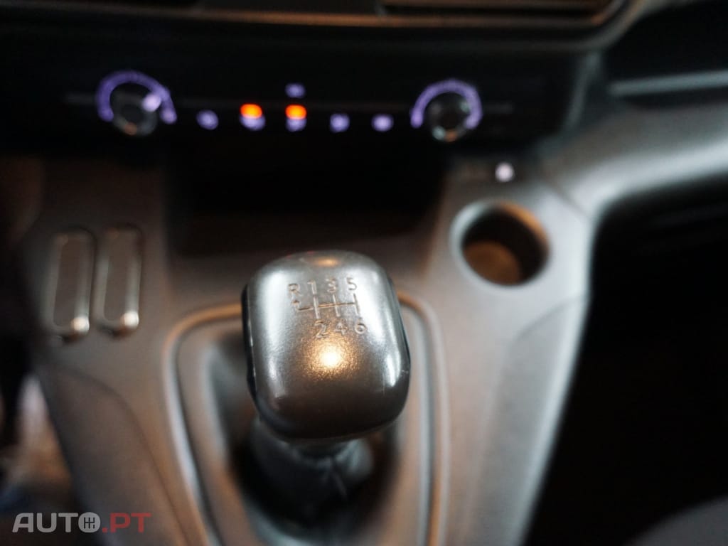 Peugeot Rifter 1.2 PureTech Allure