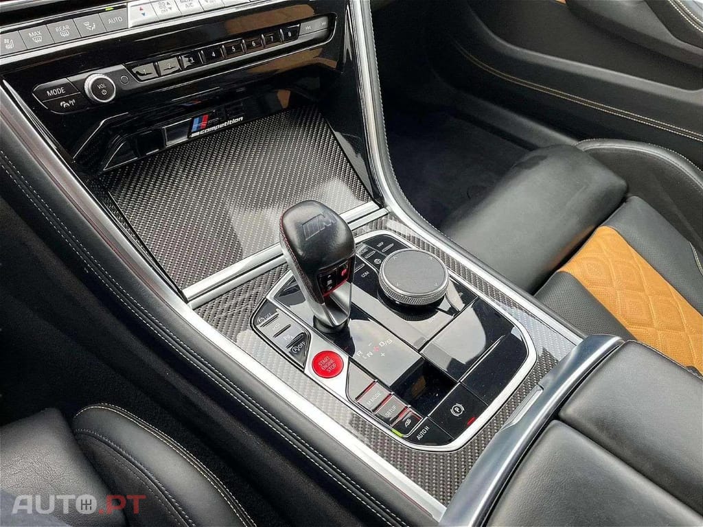BMW M8 Coupé FROZEN MARINA BAY BLUE 