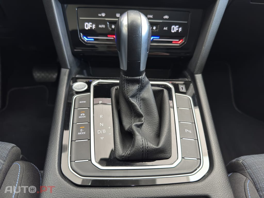 Volkswagen Passat Variant 1.4 TSI GTE+ Plug-in — fotografia 38