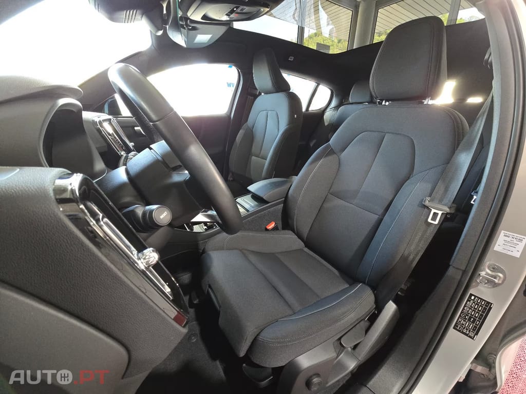 Volvo C40 Recharge Core
