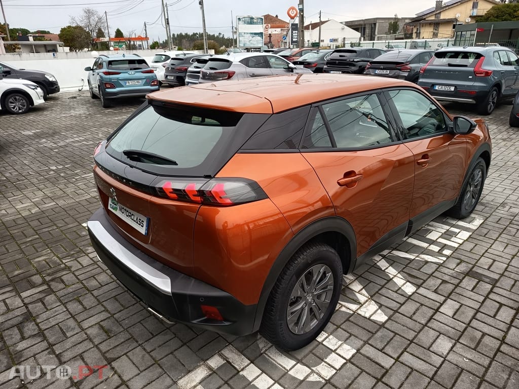 Peugeot 2008 1.2 PureTech Active Pack