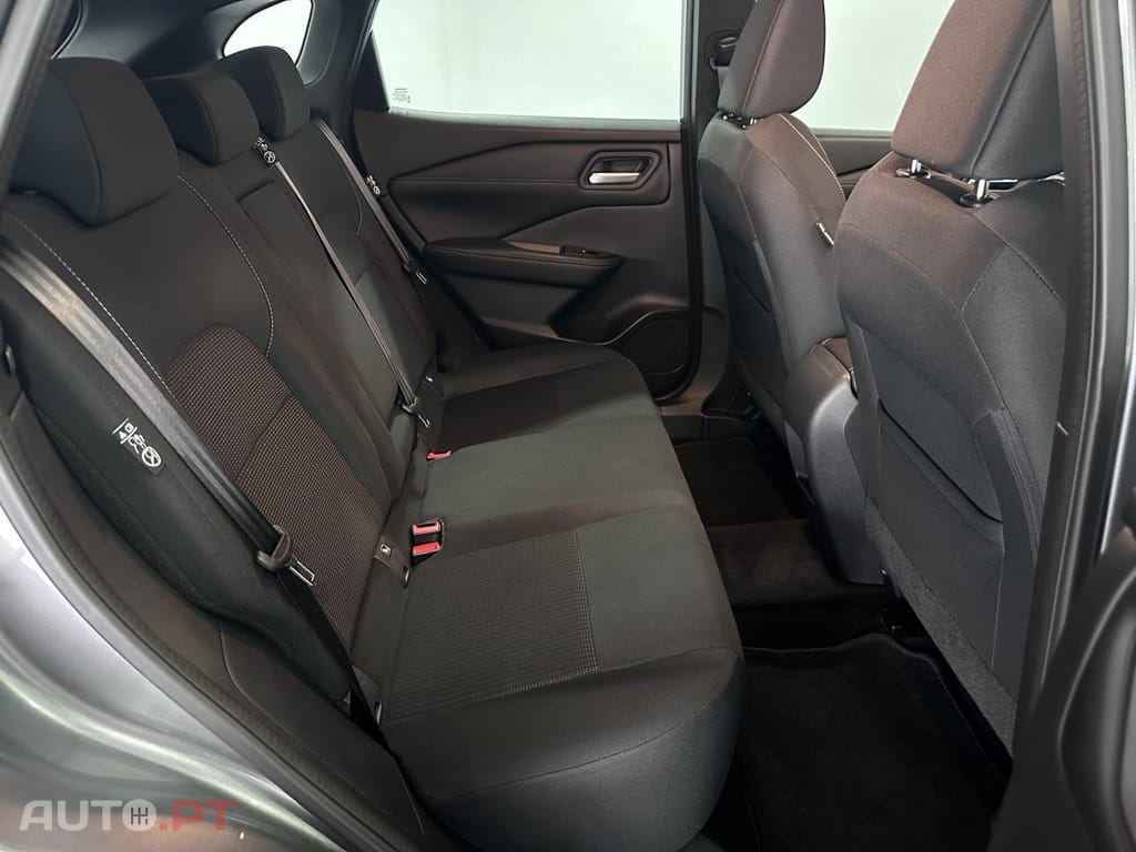 Nissan Qashqai 1.3 DIG-T Acenta LED+R