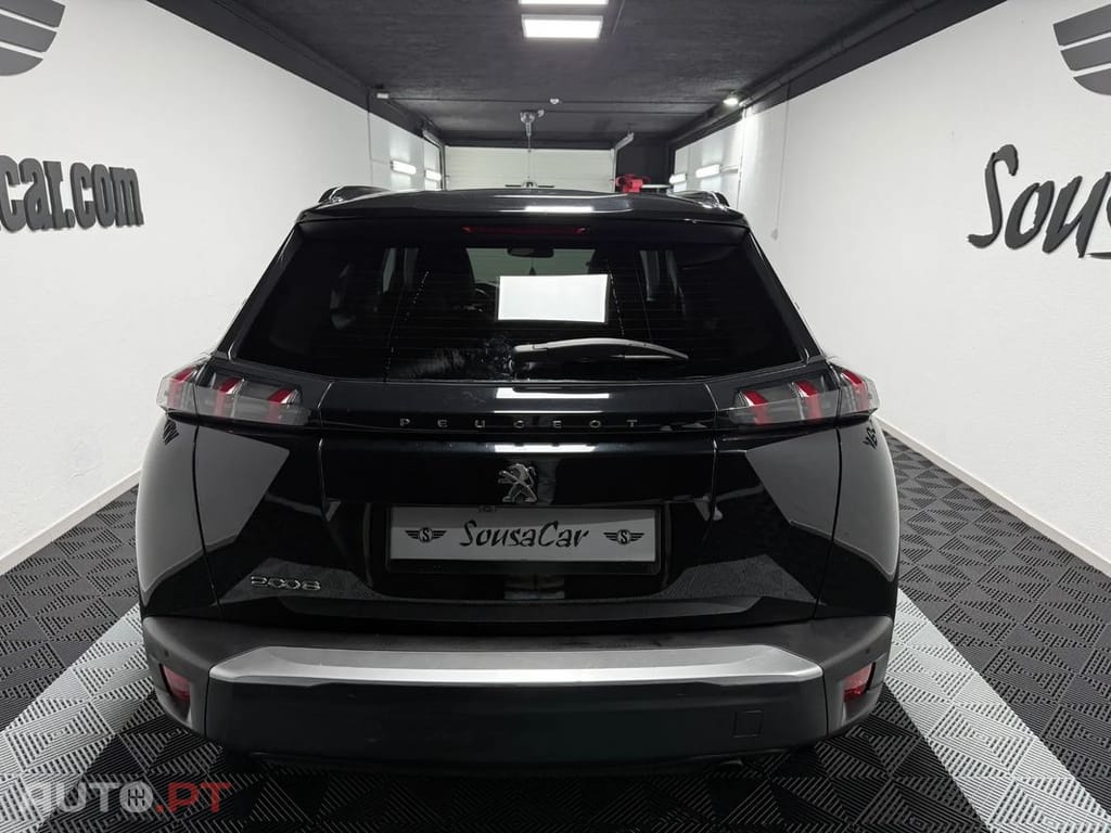 Peugeot 2008 PureTech 100 Allure