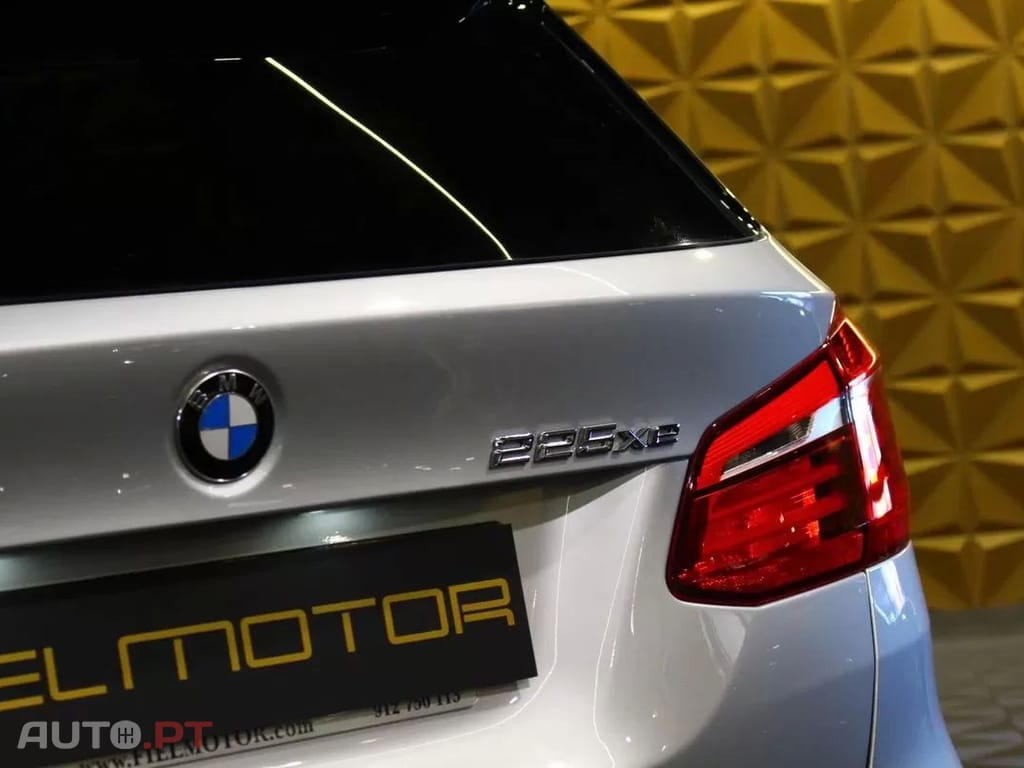 BMW 225 Line Luxury