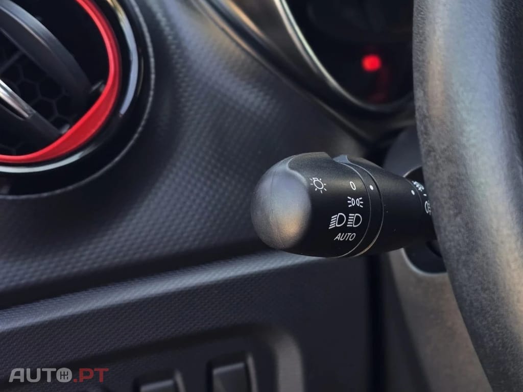Renault Captur 1.2 TCE HELLY HANSEN (EDC)