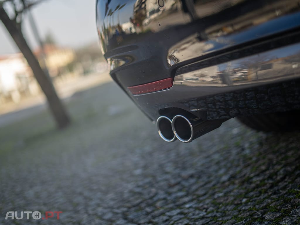 BMW 420 d Pack Desportivo M Auto