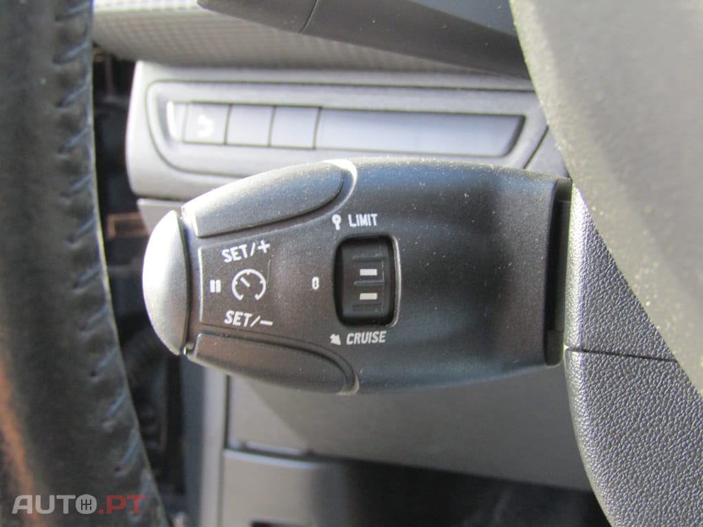 Peugeot 208 1.6 BlueHDi Style