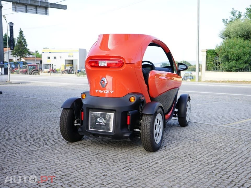 Renault Twizy 80