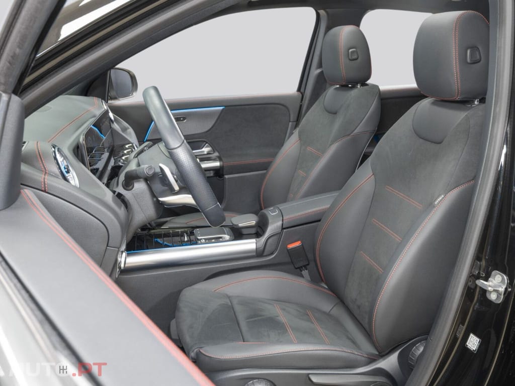 Mercedes-Benz EQA I.V.A DEDUTIVEL 350 4M AMG LED