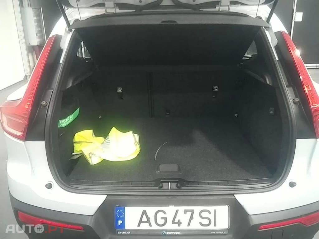 Volvo XC40 1.5 T2 Momentum Core