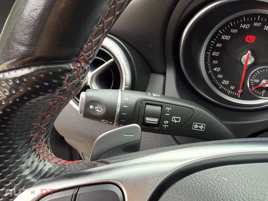 Mercedes-Benz CLA 200 d Shooting Brake AMG Line Aut. — fotografia 29