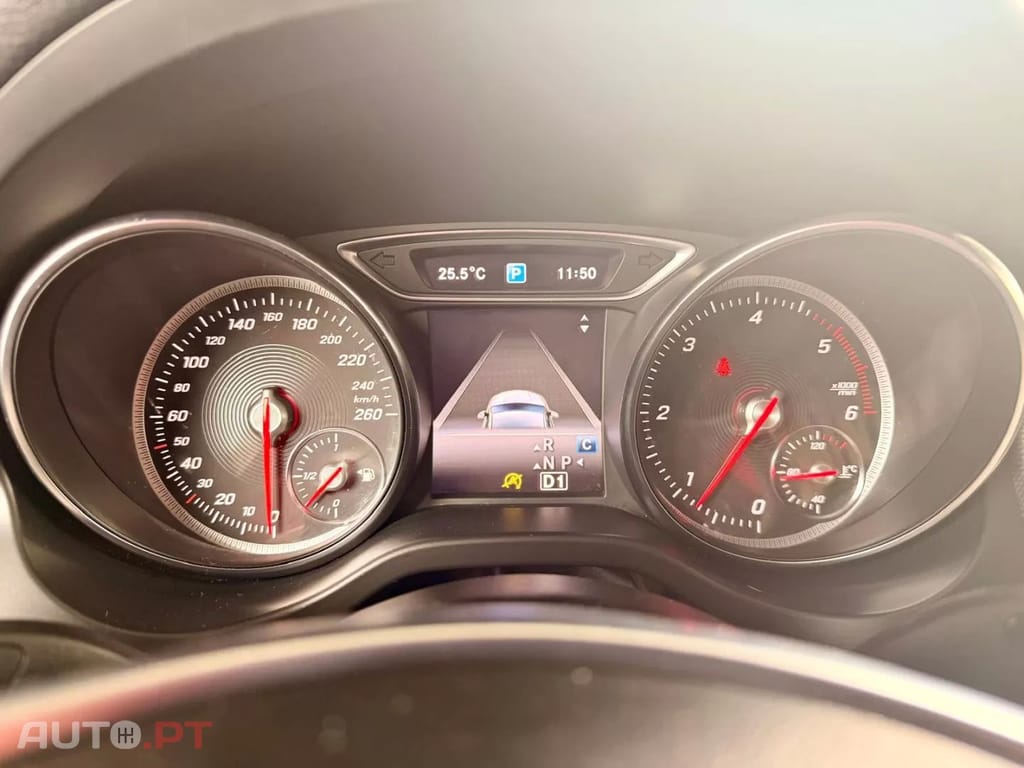 Mercedes-Benz CLA 200 d Shooting Brake AMG Line Aut. - Edition — fotografia 15