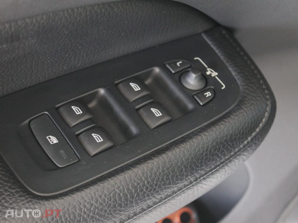 Volvo S60 2.0 T8 PHEV Inscription AWD 455 cv
