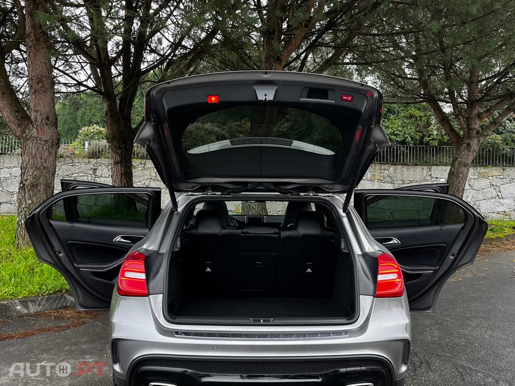 Mercedes-Benz GLA 220 Automático