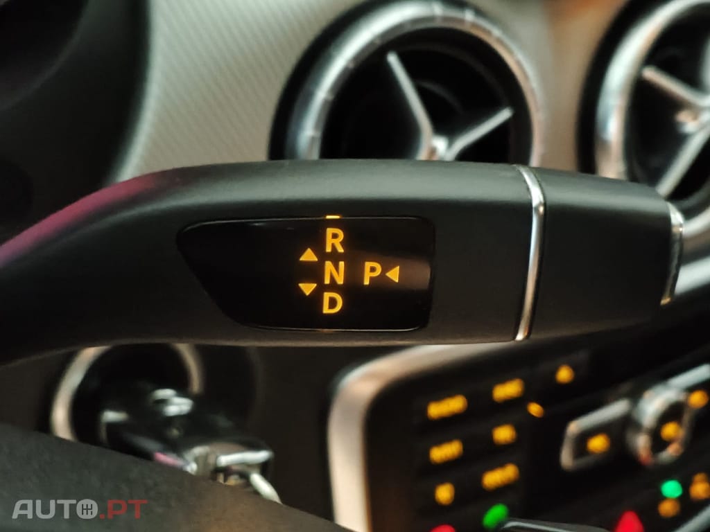 Mercedes-Benz CLA 220 CDi 7G-DCT Urban Line