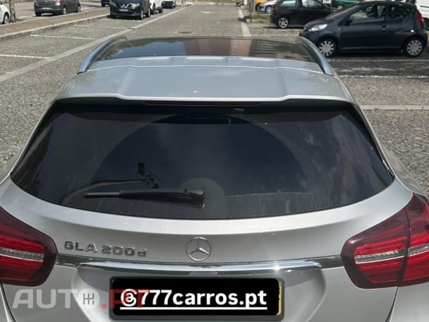 Mercedes-Benz GLA 200 d