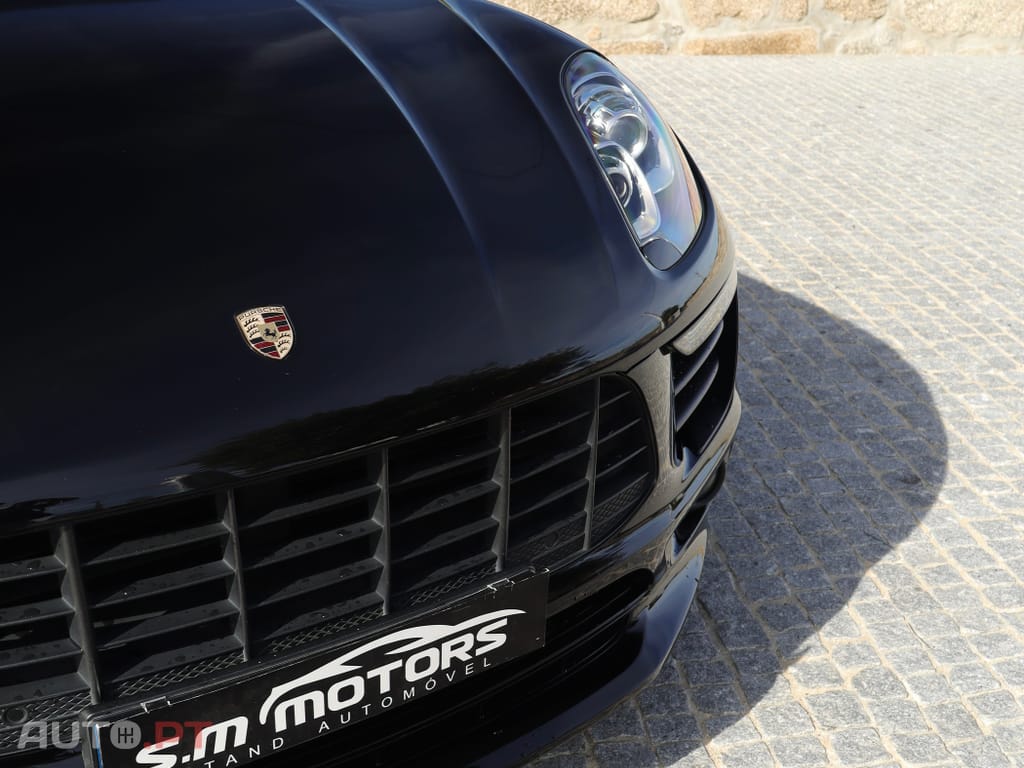 Porsche Macan S