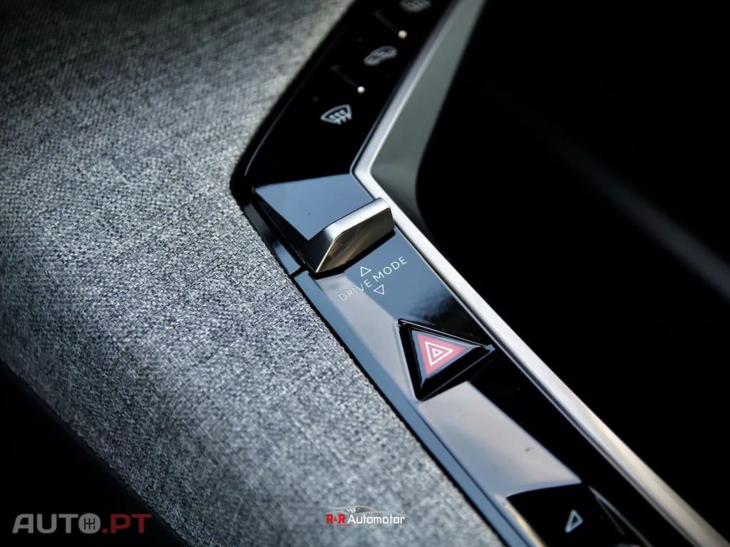 Peugeot 5008 1.2 Hybrid Allure e-DCS6