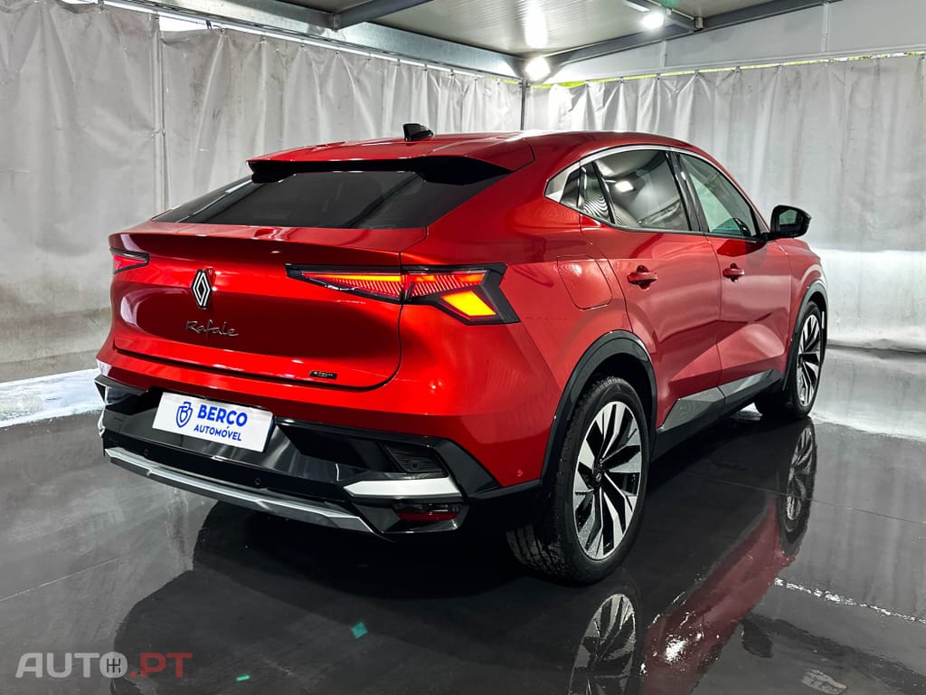 Renault Rafale 1.2 Full Hybrid E-Tech Techno