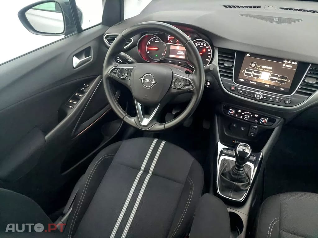 Opel Crossland 1.2 T Design & Tech