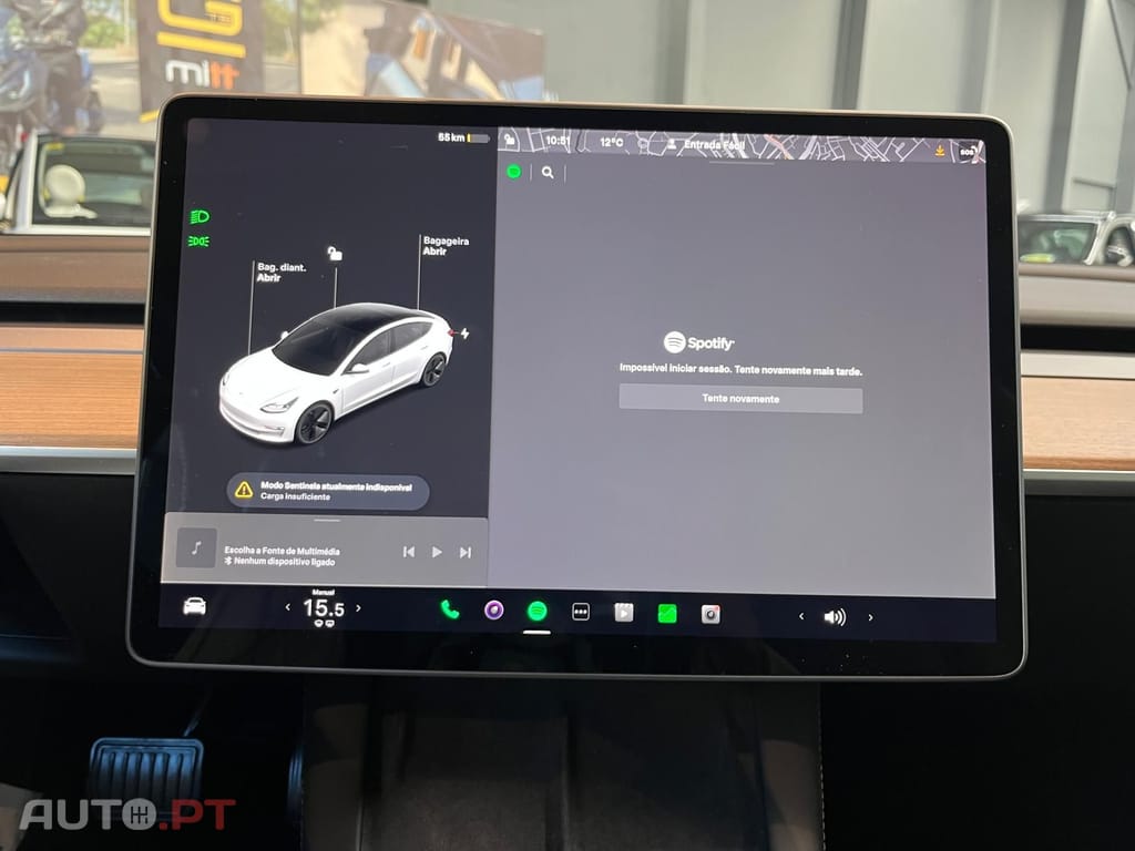 Tesla Model 3 Stander 