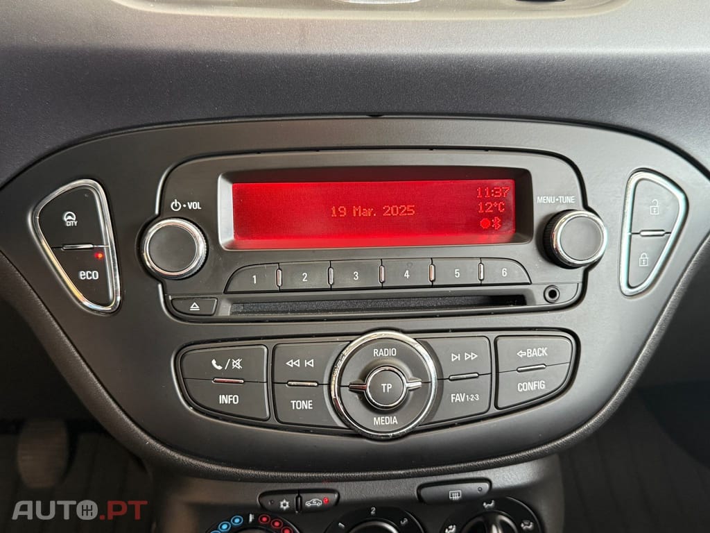 Opel Corsa Outro