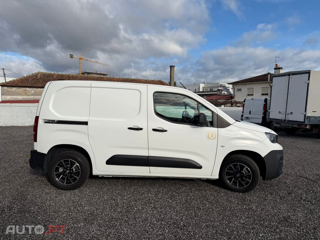 Peugeot Partner 1.6 BlueHDi L1 Premium 3L